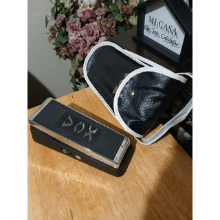 FOR SALE ! VOX 847  WAH PEDAL W/ CARRY BAG $70 OBO ! VERY WELL KEPT ! MUST PICKU image 3