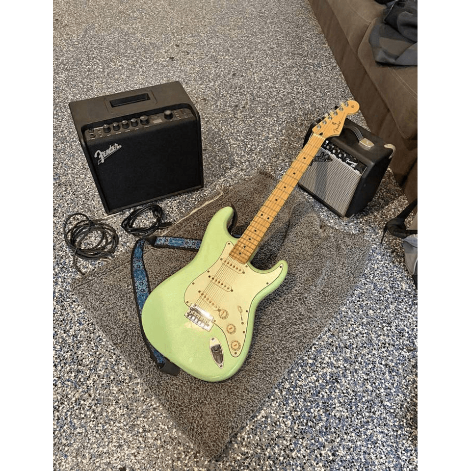 Fender Player Series Stratocaster Electric Guitar & Amp