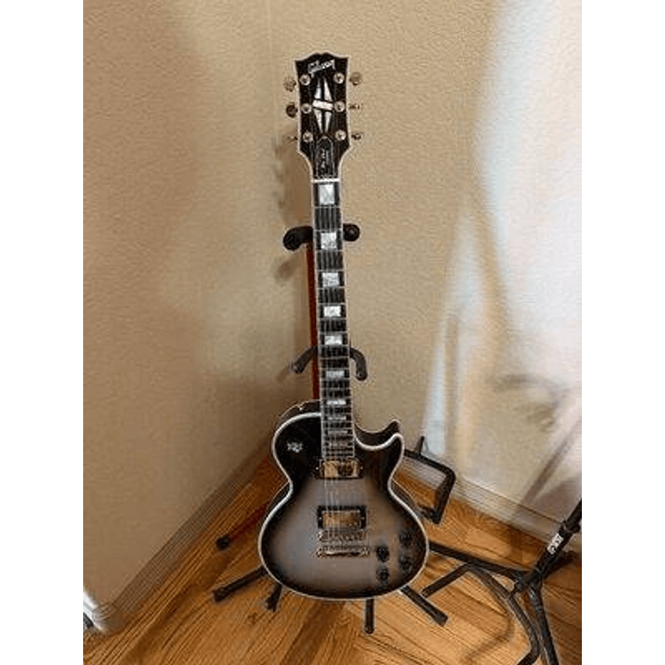 My Demo Mod Shop Les Paul Custom silverburst