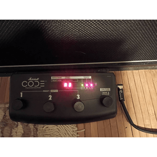 FSOT / WTT head, 2x12 Cab and foot switch image 5