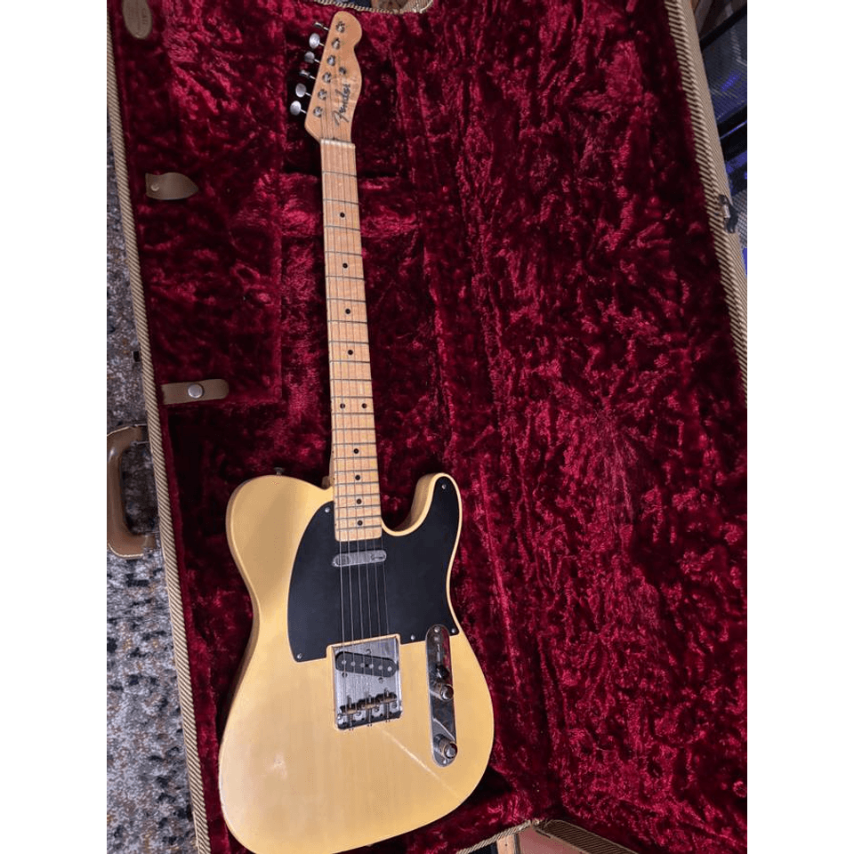2013 Fender American Vintage ’52 Telecaster–Butterscotch Blonde–OHSC