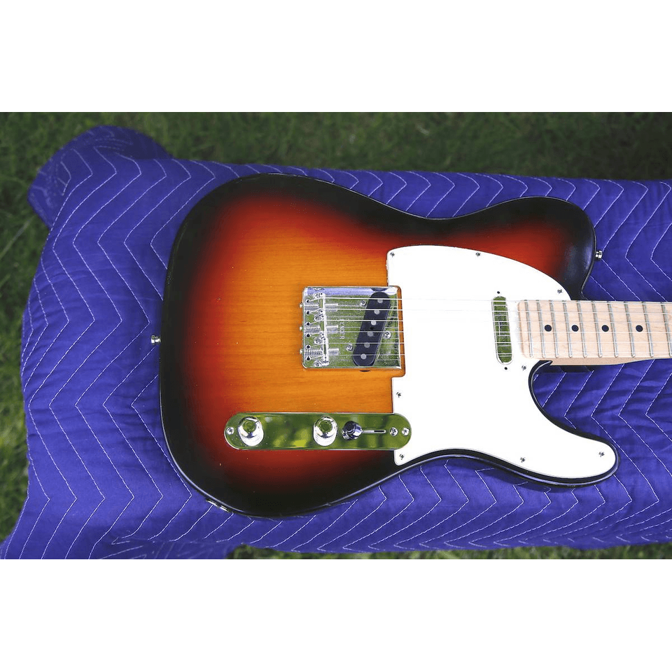 Fender USA Telecaster Highway One 2008 Sunburst Maple Neck Alnico PU's