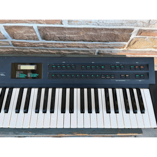 Vintage Yamaha synthesizer DS55 fs/ft image 3