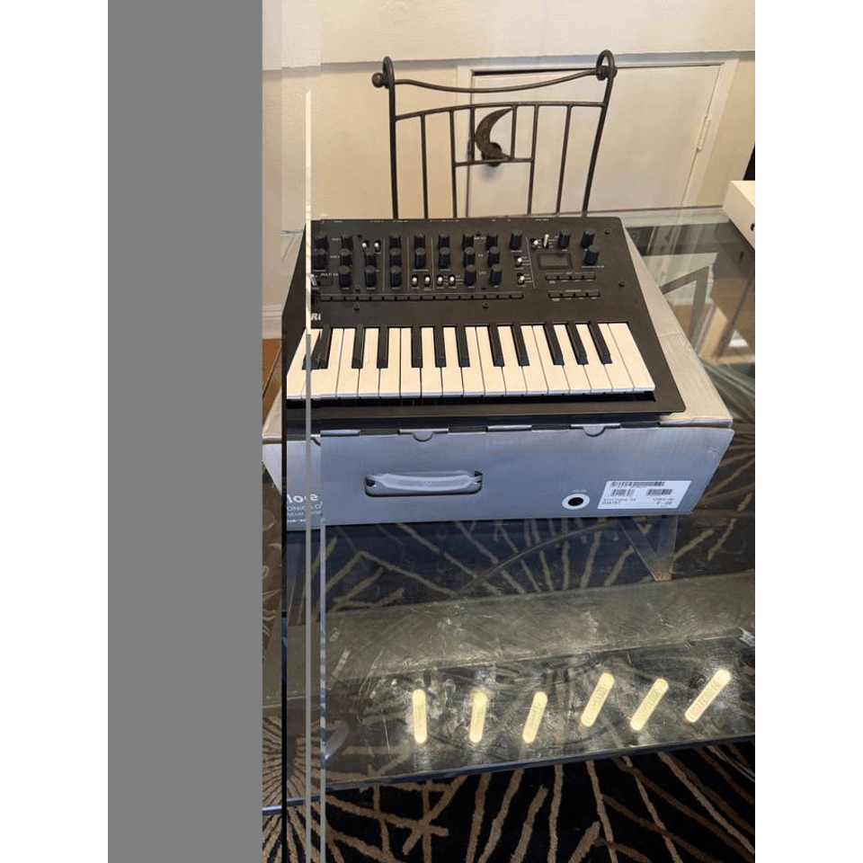 KORG MINILOGUE XD- MINT! SELL OR TRADE/OBO