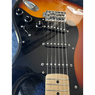 1993 Squier Stratocaster Silver Series image 4