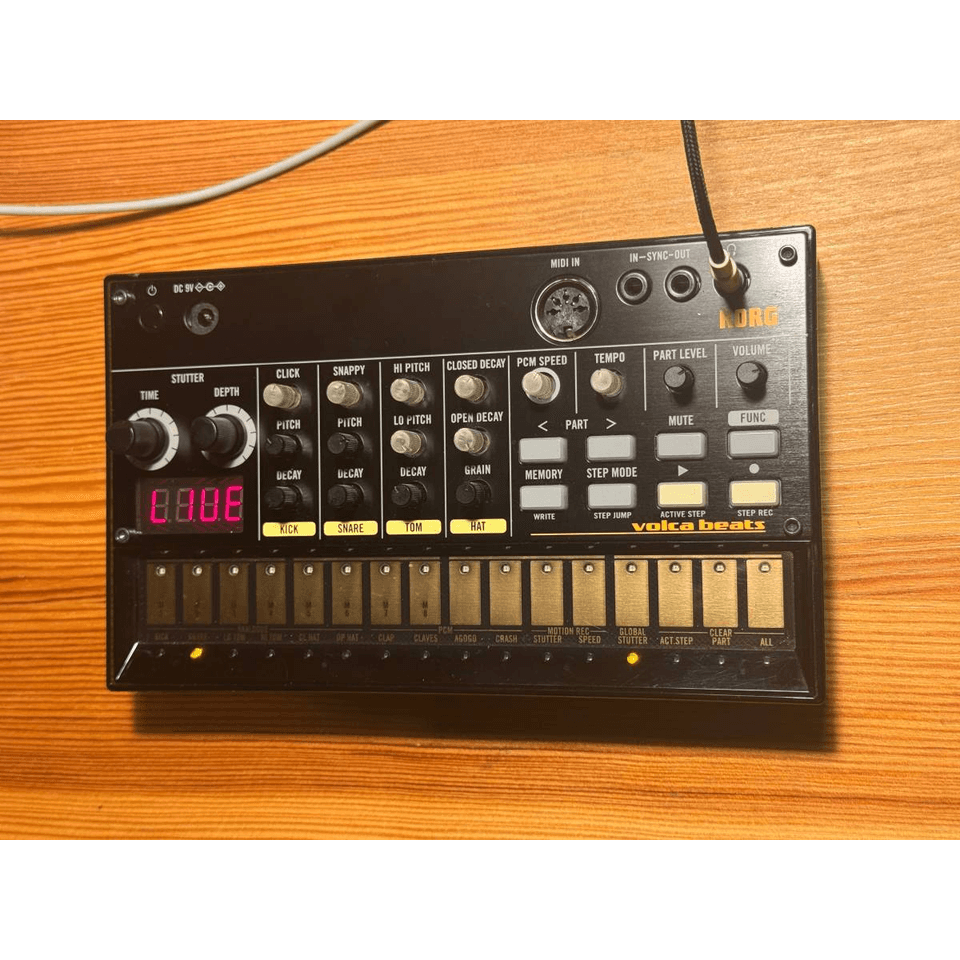 Korg volca beats fs/ft TE po-32  or po-33