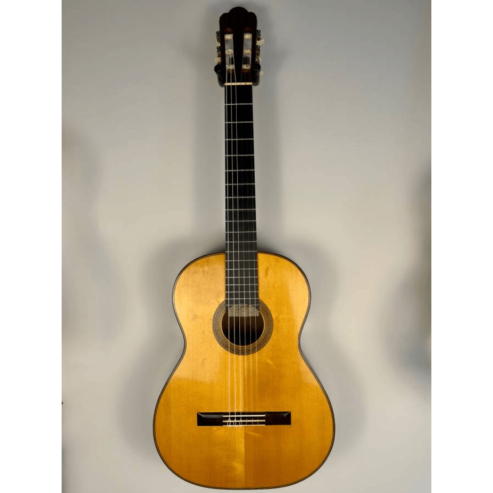 1966 Manuel Velázquez Classical Guitar – Brazilian Rosewood / Spruce