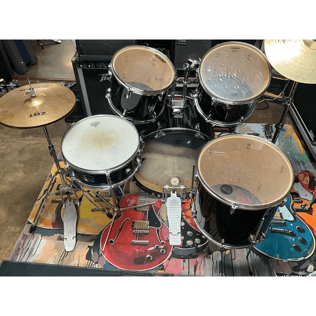 nighthawk by gretsch 5 piece drum set  v.good , excellent cymbals ,
