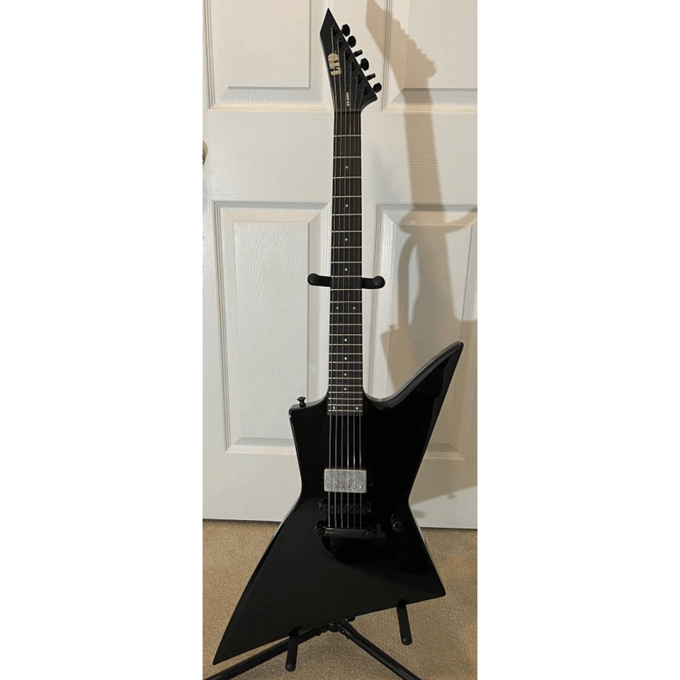 ESP LTD EX 201 with Dunlop strap locks, locking tuners