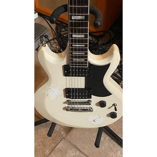 Ibanez.  SG type. White image 2
