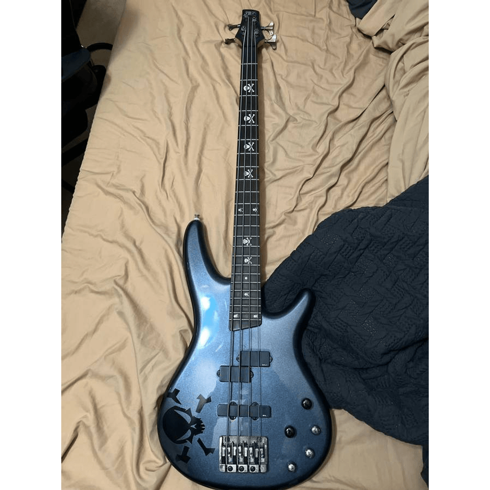 Ibanez SDGR “Skull N Bones”
