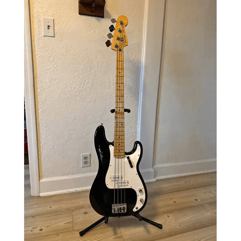 Fender Precision Bass