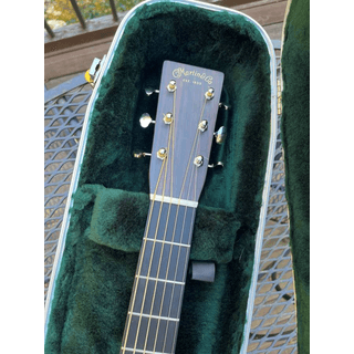 2021 Martin HD28 sell/trade image 4
