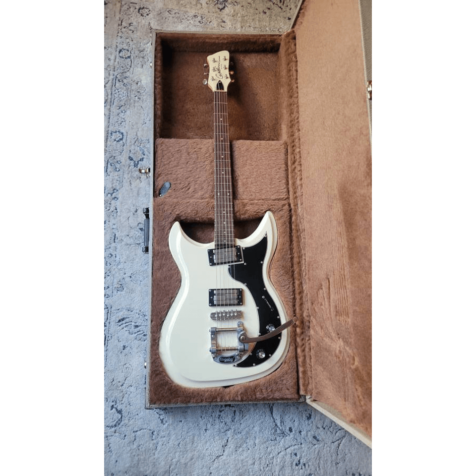 Godin Richmond Dorchester Semi-Hollow w/Case TRADE?