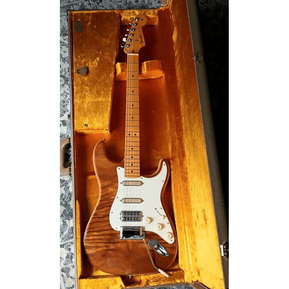 Fender Rarities Series Flame Koa Top Stratocaster