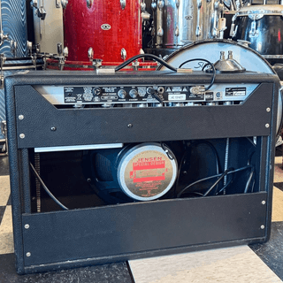 Fender '65 Deluxe Reverb with foot switch and cover image 3