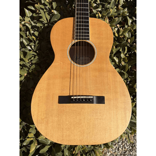 Larrivee PO-3ME Parlor Guitar mint condition/ Trades? image 3