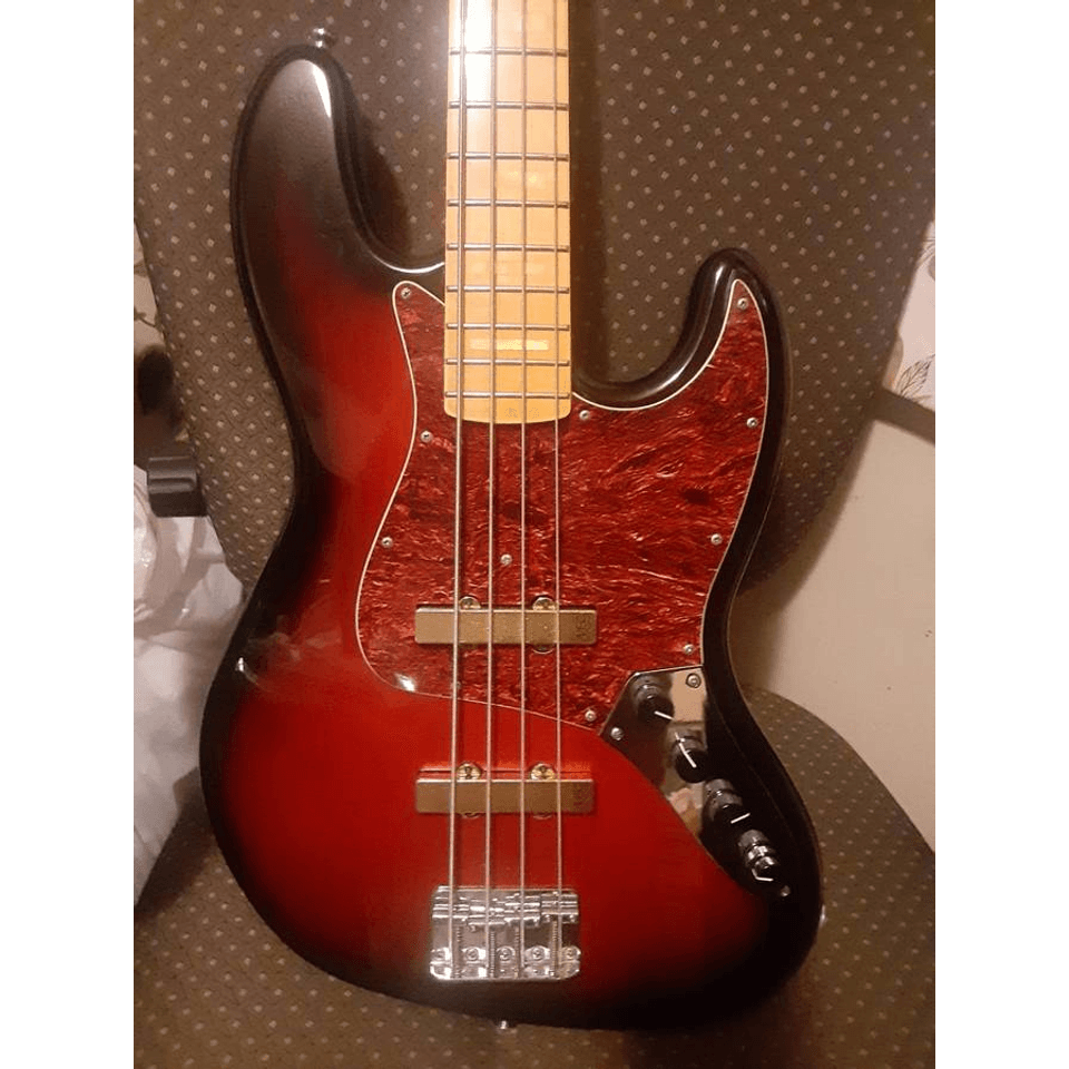 4 string Bass