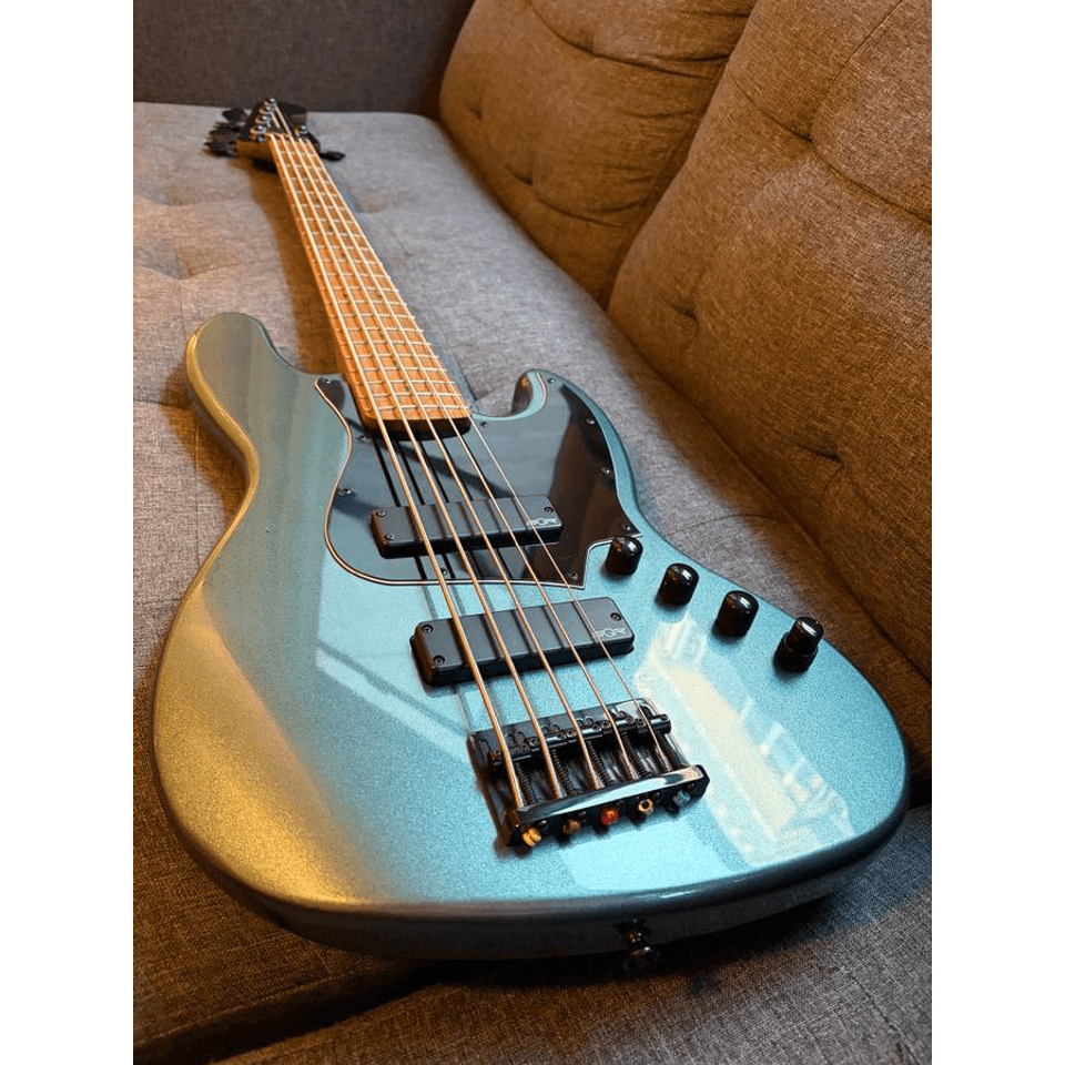 Squier Contemporary Active Jazz Bass HH V 5-string +New Fender Gigbag