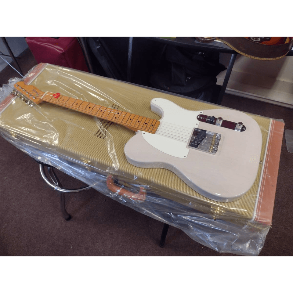 PROFESSIONALLY ASSEMBLED 1955 ERA FENDER ESQUIRE REPLICA W/ CASE