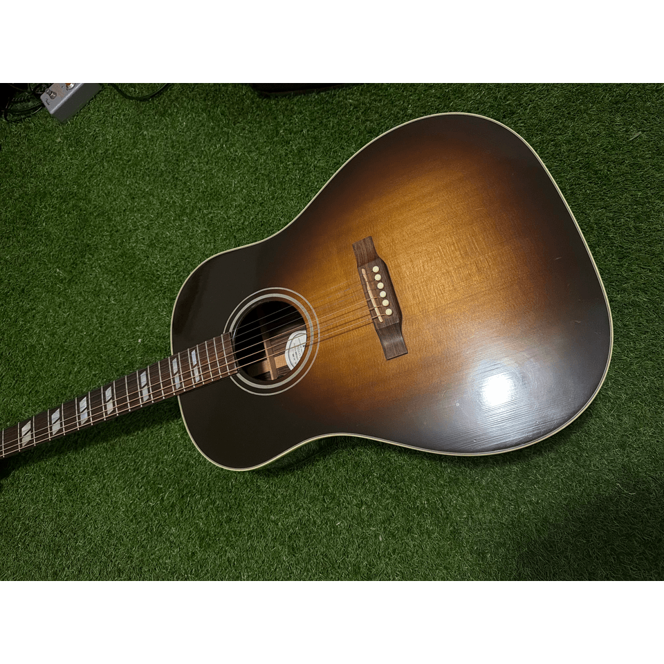 Gibson AJ Pro