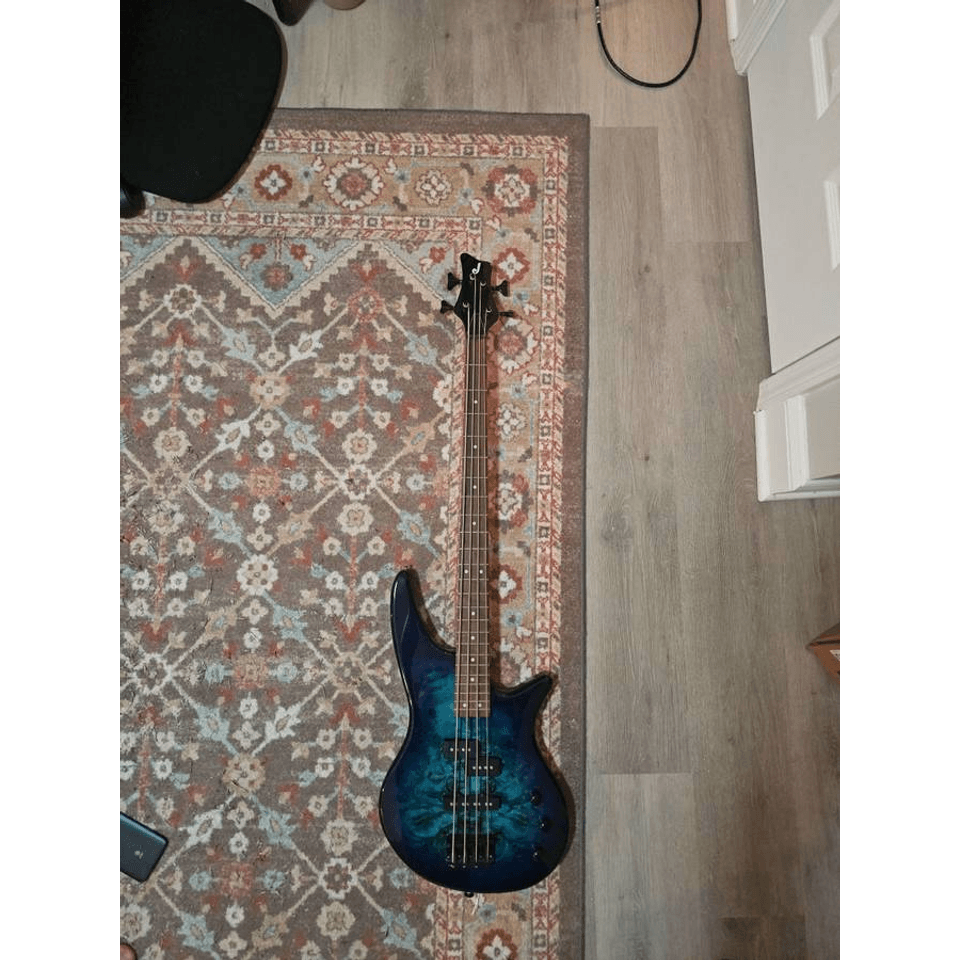 Jackson js2 spectra bass guitar