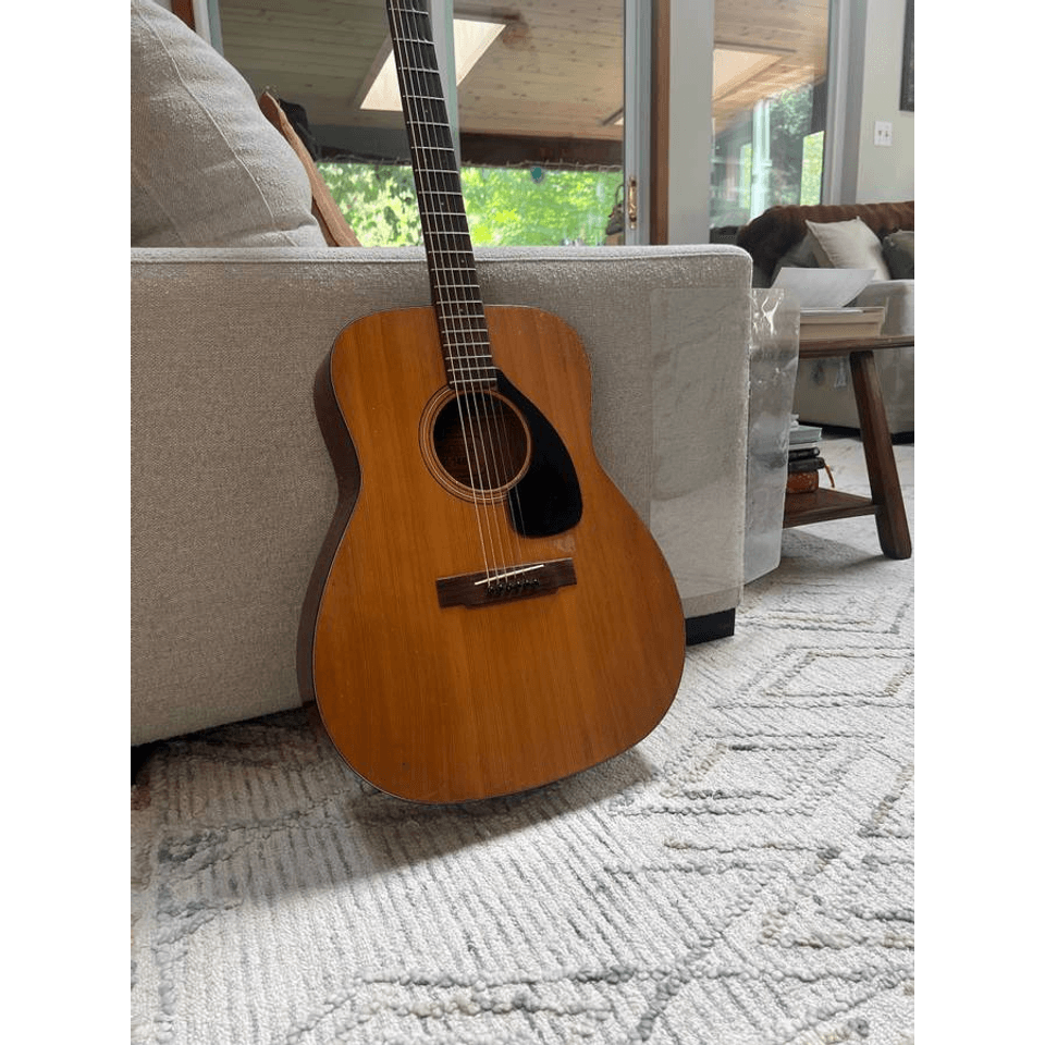 Yamaha FG140 RED LABEL