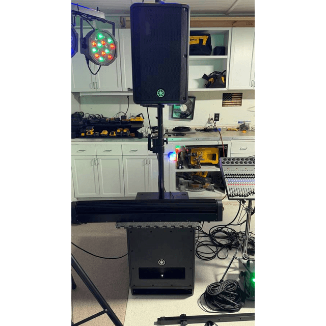 Newer Yamaha Active PA, Zoom LiveTrak L20, stage lights
