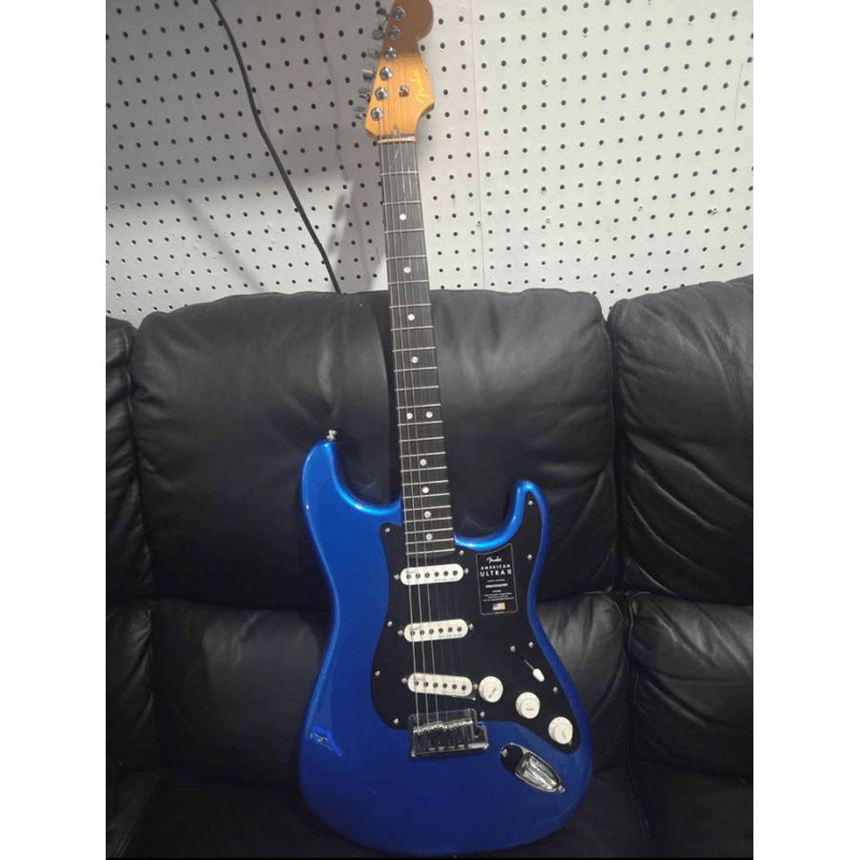 Fender American Ultra II Stratocaster