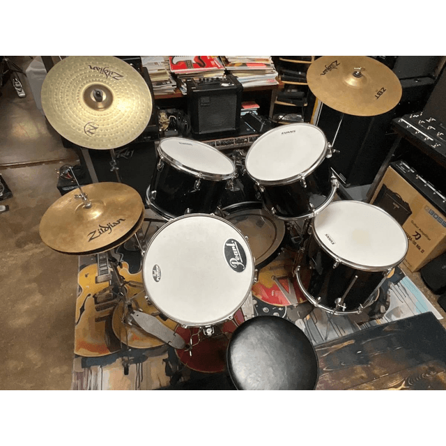 nighthawk by gretsch 5 piece full drum set & hardware with throne like