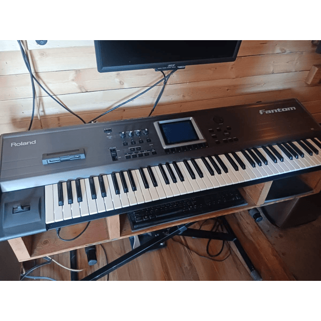 Roland Fantom keyboard workstation