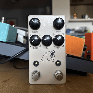 JHS Kodiak Tremolo Electric Guitar Pedal Chorus image 3
