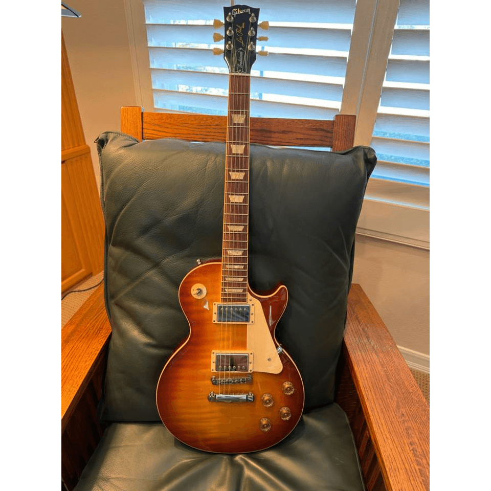 Gibson Les Paul Traditional, 2012, Iced Tea, AA figured maple top.
