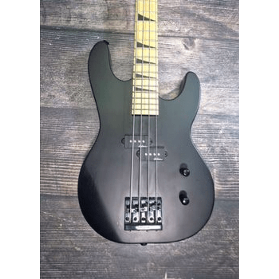 Jackson Electric Bass Guitar  !! $200 or best offer !!