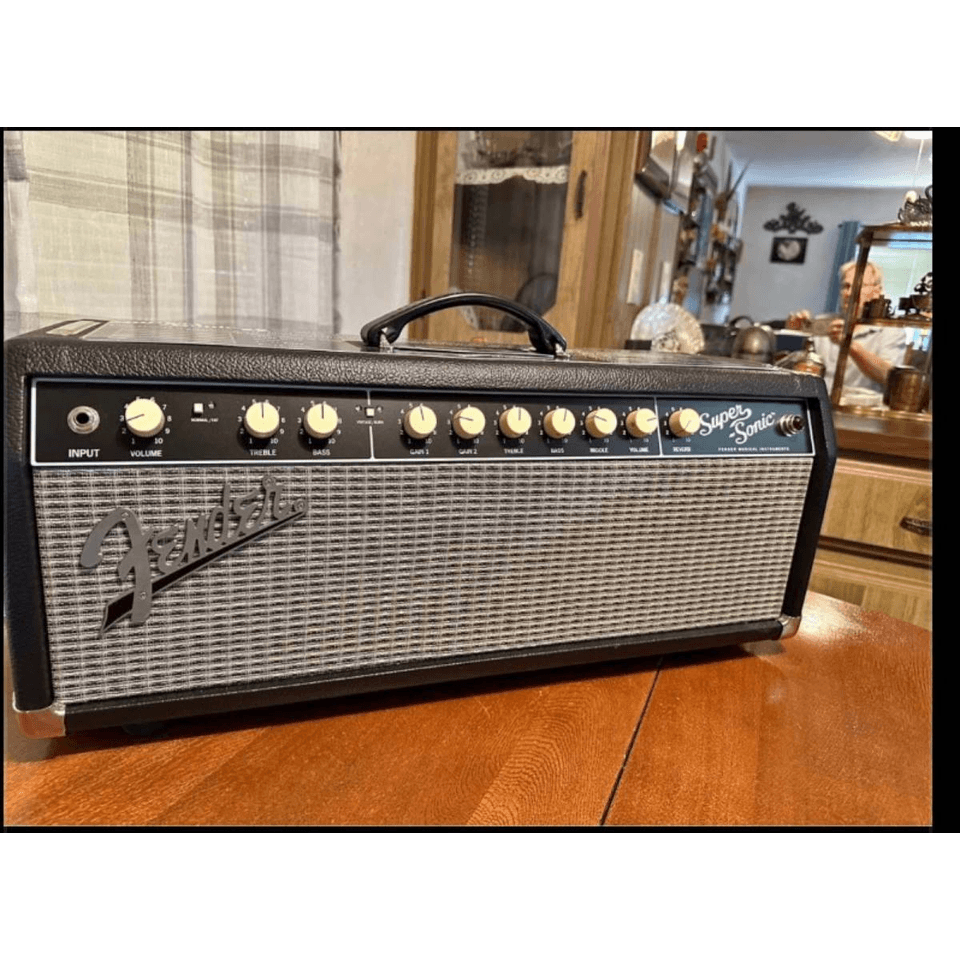 Fender Super-Sonic 22 Tube Head / 1996 MIJ Fender Stratocaster — Trade for USA