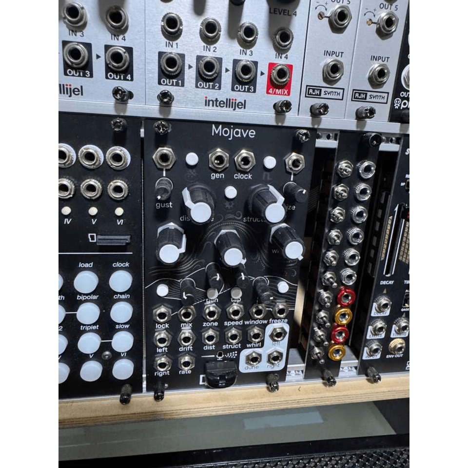 Qu-bit Mojave Eurorack synthesizer Module