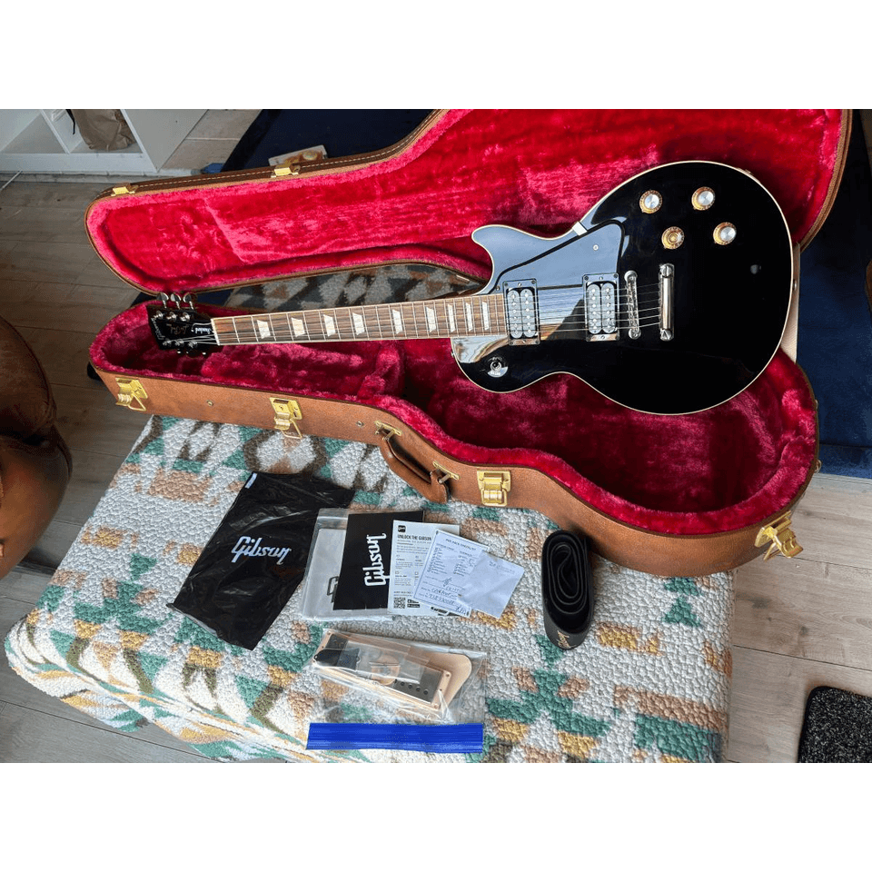 2023 Gibson Les Paul standard electric guitar