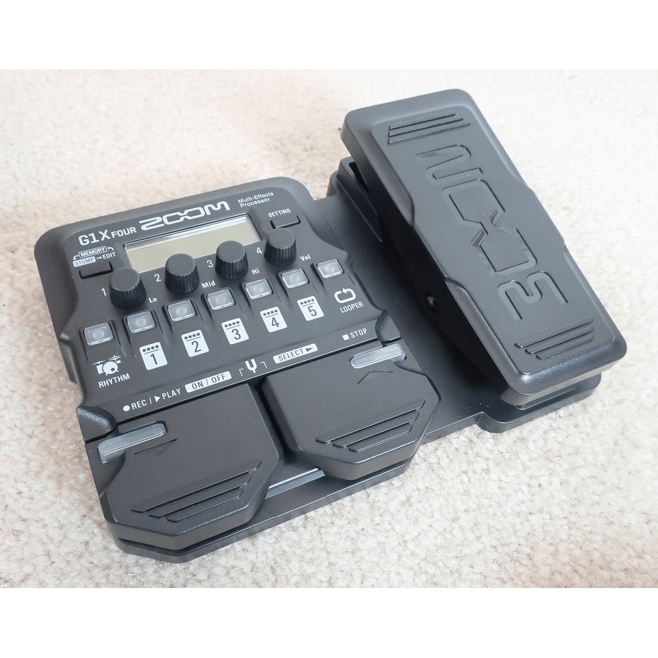 FS/FT - ZOOM G1X Four Guitar Multi Effects