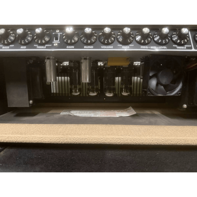 Fender Bassman 100t all tube amp, new tubes