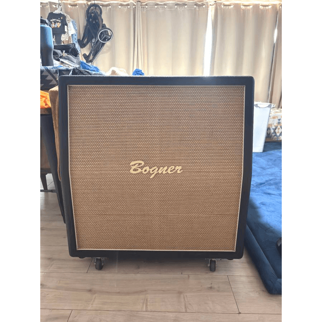 Bogner 4x12 speaker cabinet - 412 cab - electric guitar