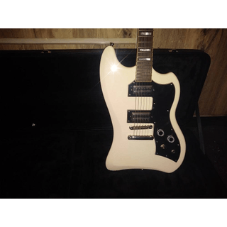 Guild S-200 iconic offset Thunderbird W/hard case image 2
