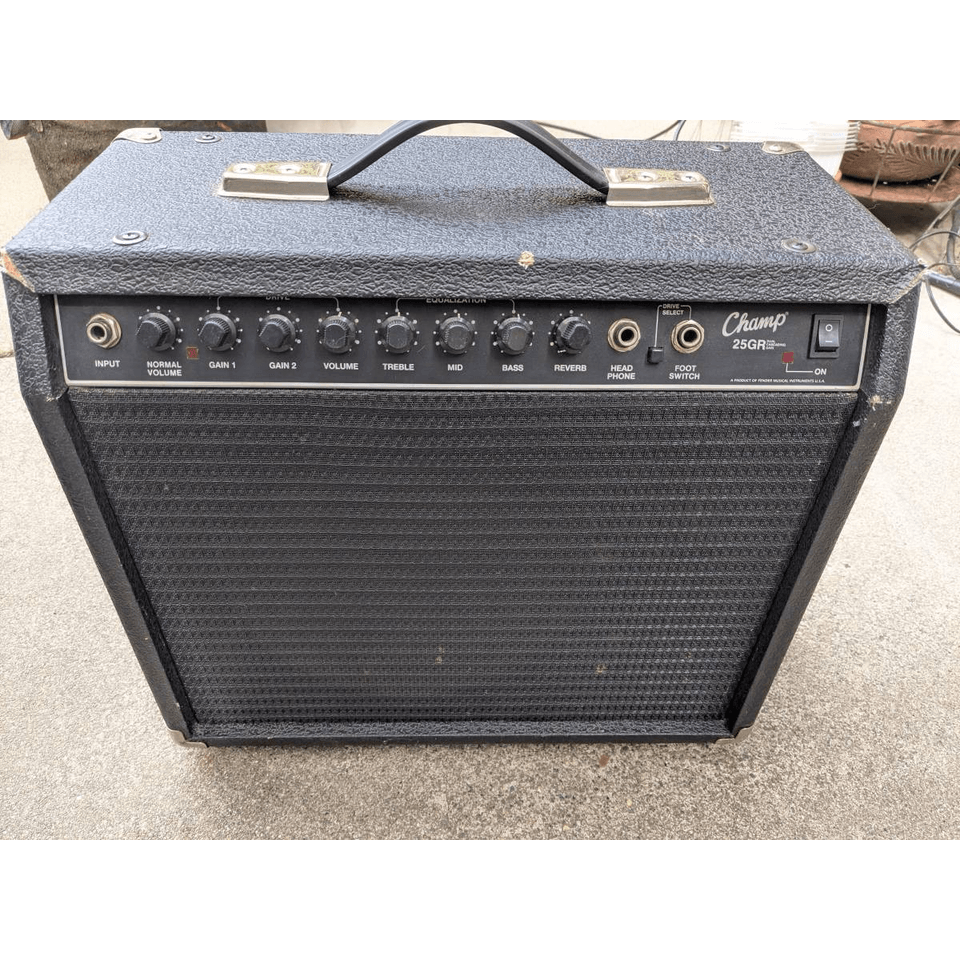 Retro Fender Champ 25 GR guitar amp
