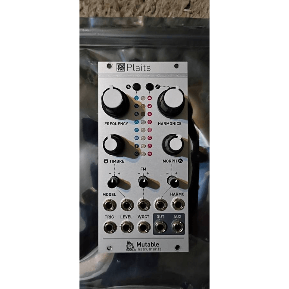 Mutable Instruments Plaits