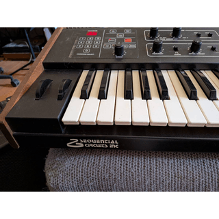 Prophet 600 image 2