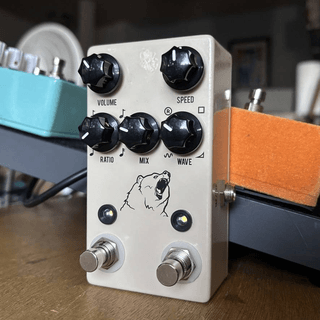 JHS Kodiak Tremolo Electric Guitar Pedal Chorus image 2